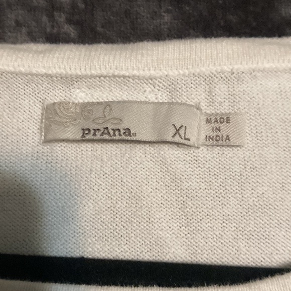 Prana light sweater - Picture 2 of 3